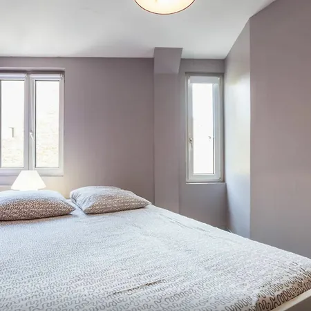 Quai Des Bateliers Apartment